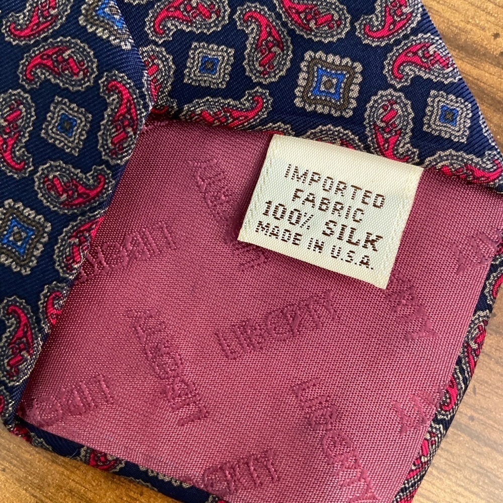 Vintage LIBERTY of LONDON Mens Tie USA Silk Tie Paisley - Picture 4 of 4